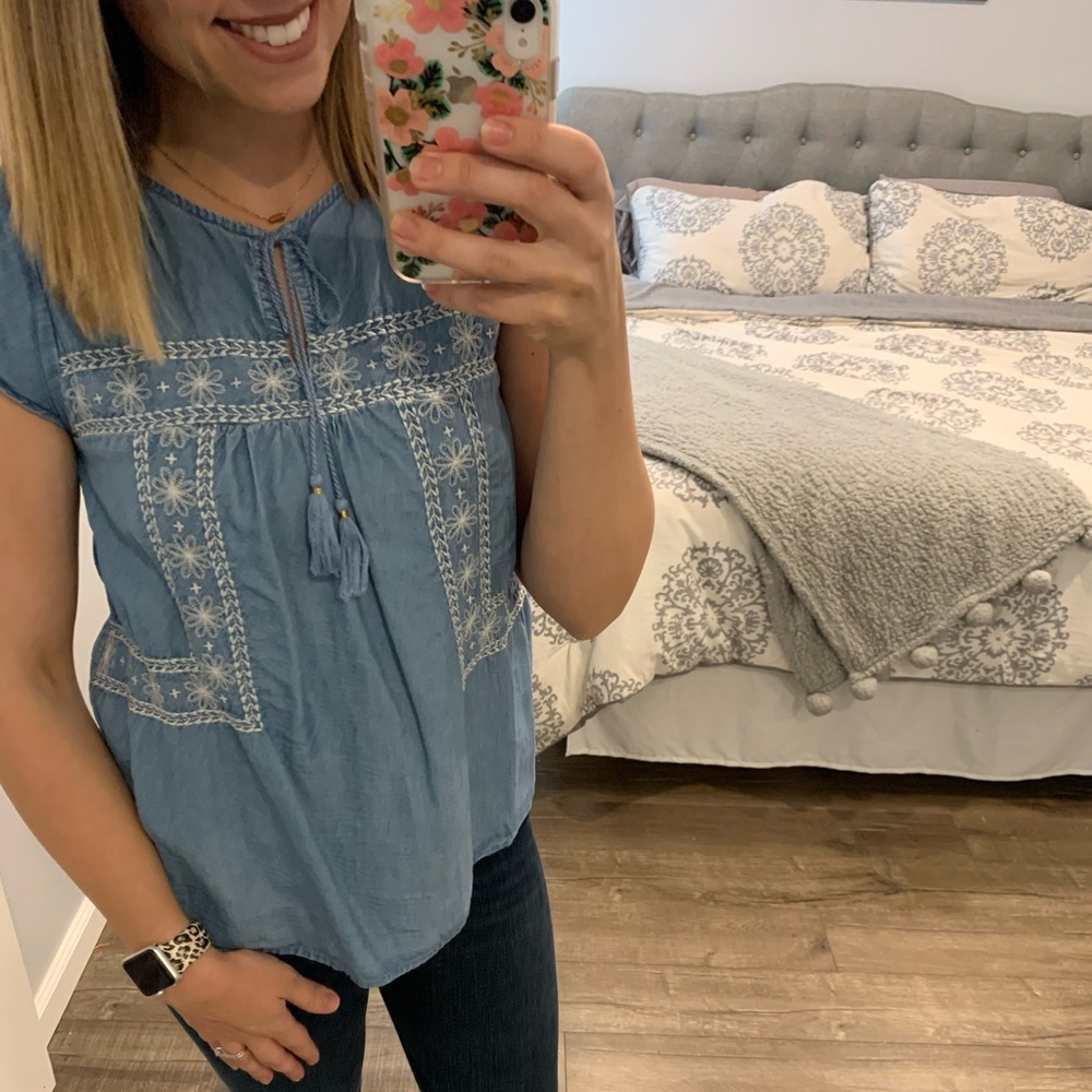 Old Navy size S. Chambray with embroidery